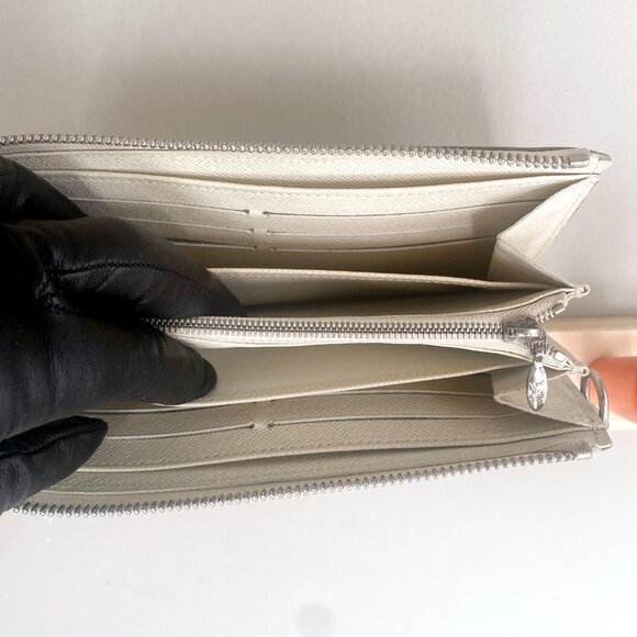 LV Epi Astrid Wristlet Clutch Wallet in Ivory w/ Silver Hardware CT4089 - Picture 9 of 17